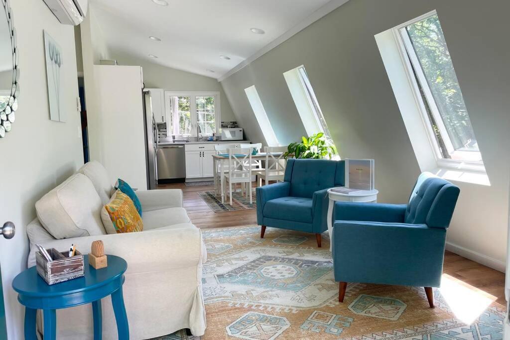 Newly Renovated Carriage House Near Town & Beaches Madison Buitenkant foto